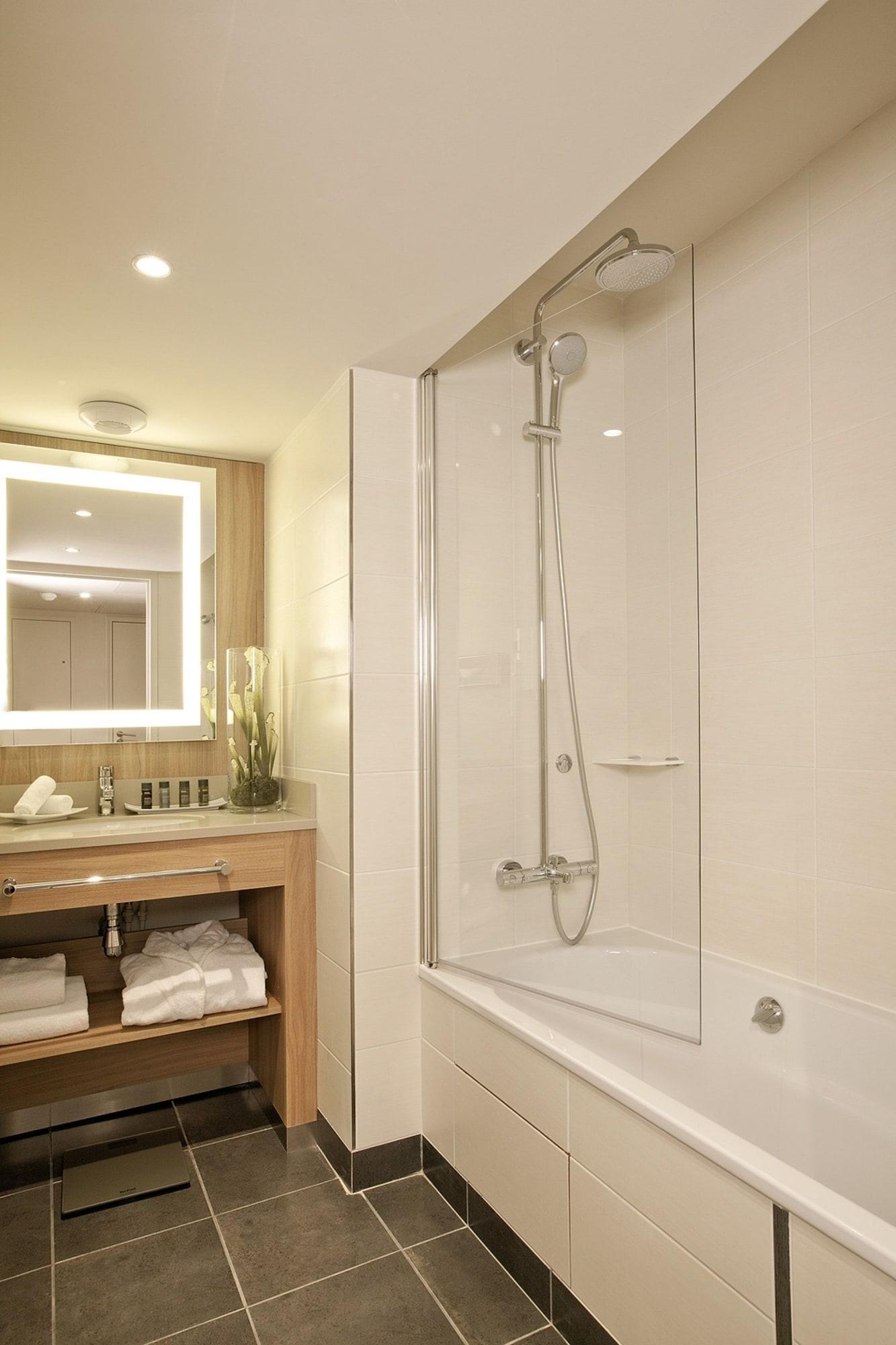 Paris Cdg Airport Aparthotel 4*