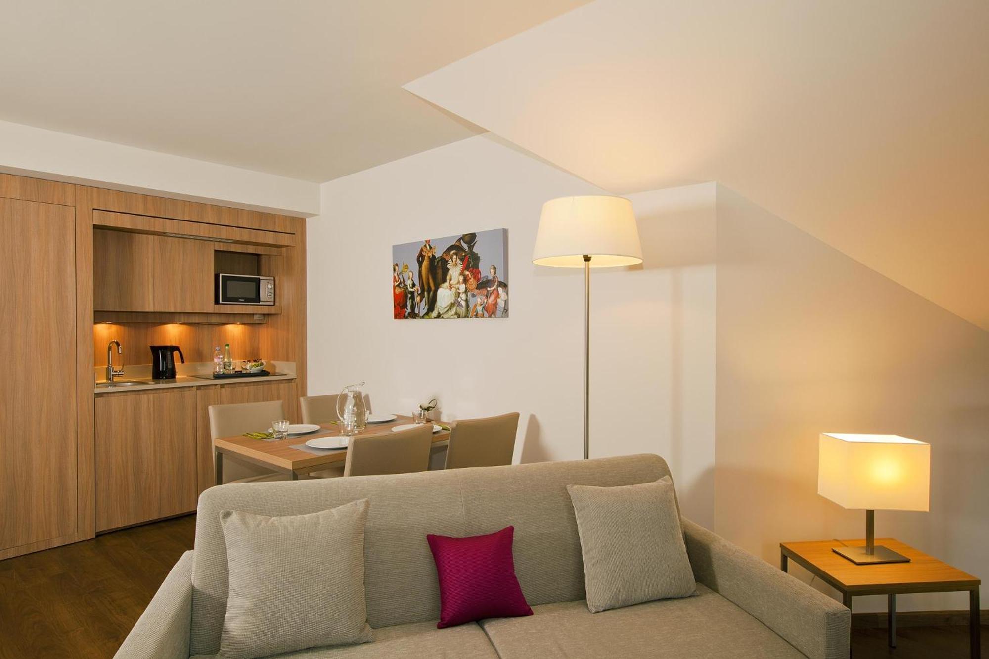 Paris Cdg Airport Apartahotel 4*